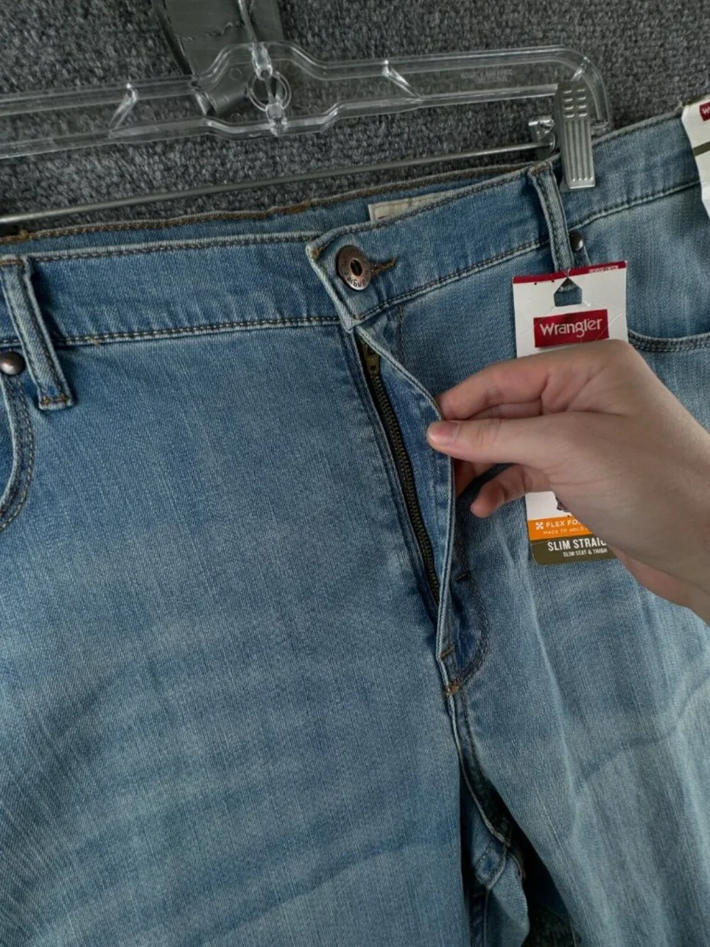 NWT Wrangler Premium Men Slim Straight Stretch 42x30 Denim Jeans Flex Adult